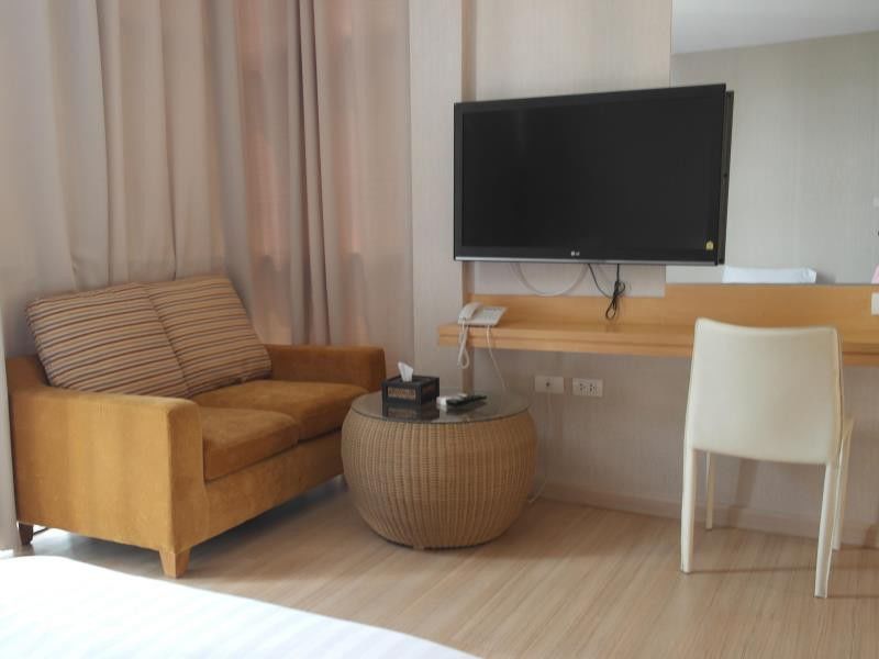 Nantra Retreat And Spa Bangkok Exterior photo