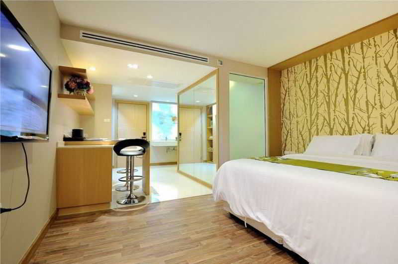 Nantra Retreat And Spa Bangkok Exterior photo