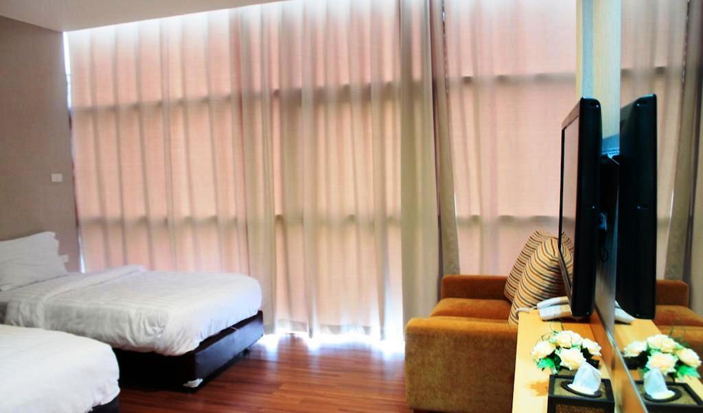 Nantra Retreat And Spa Bangkok Exterior photo