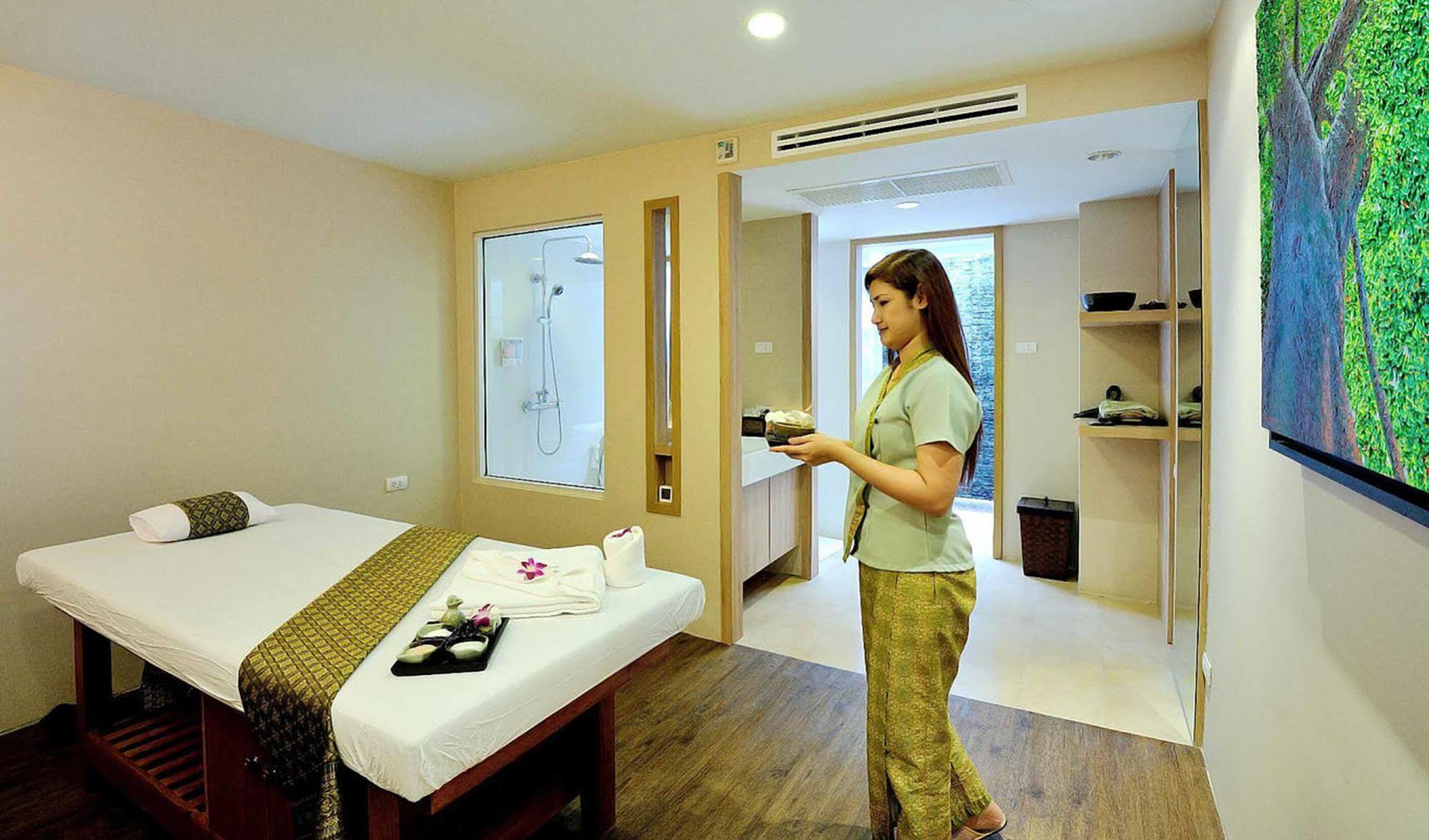 Nantra Retreat And Spa Bangkok Exterior photo